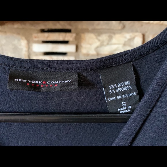 ✨3 for $25✨ New York & Co. top - Picture 3 of 5
